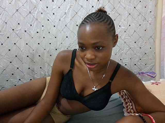 petite-maya webcam