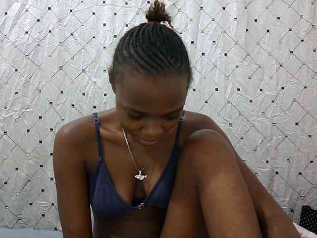 petite-maya webcam