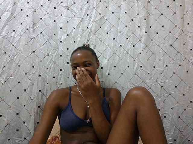 petite-maya webcam