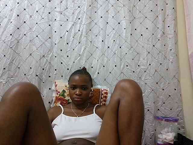 petite-maya webcam