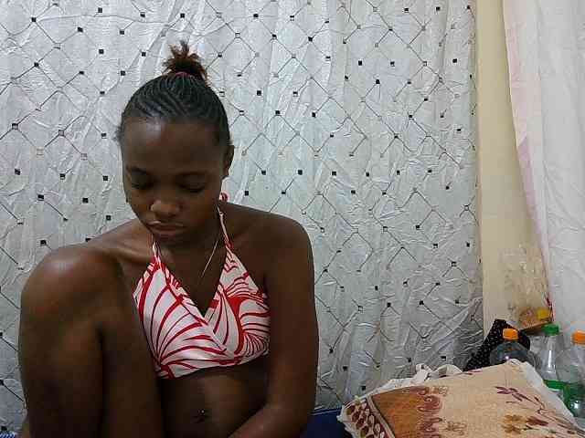 petite-maya webcam