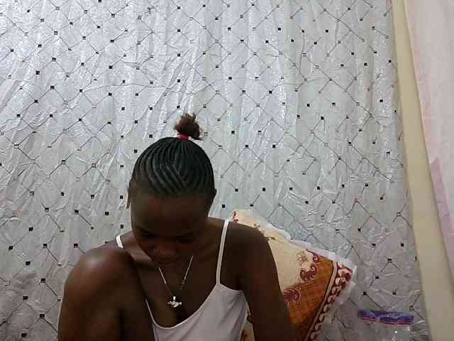 petite-maya webcam