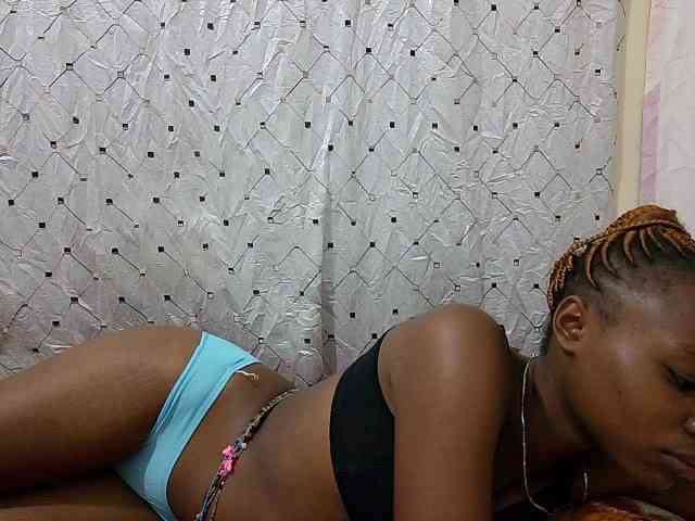 petite-maya webcam