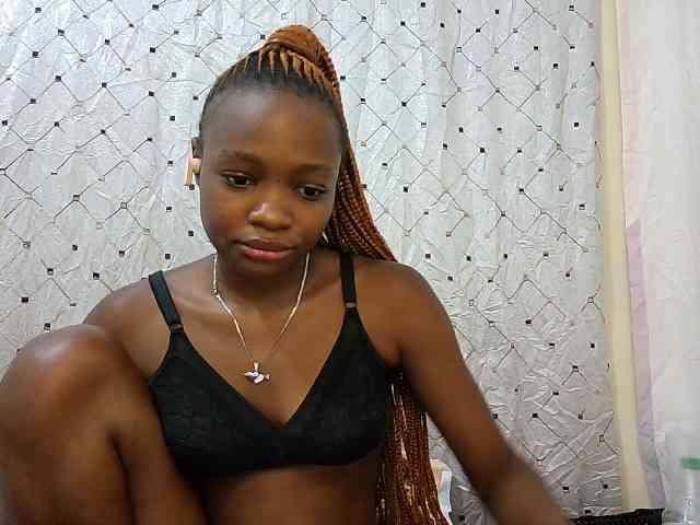 petite-maya webcam