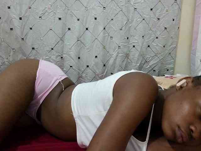 petite-maya webcam