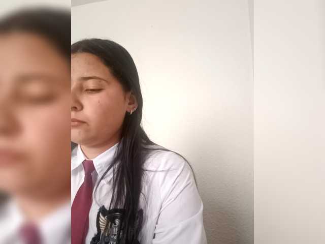 Marcela-5's BongaCams show and profile