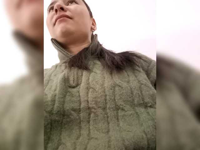 Marcela-5's BongaCams show and profile