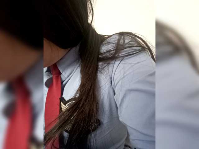 Marcela-5's BongaCams show and profile