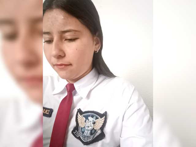 Marcela-5's BongaCams show and profile