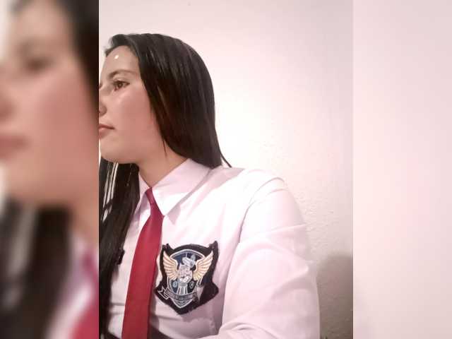 Marcela-5's BongaCams show and profile