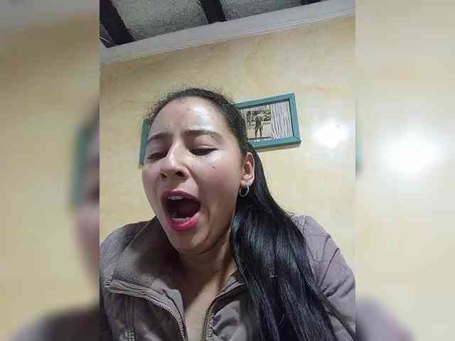 Marcela-5 webcam