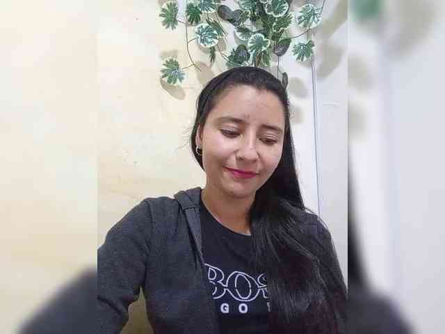 Marcela-5 webcam