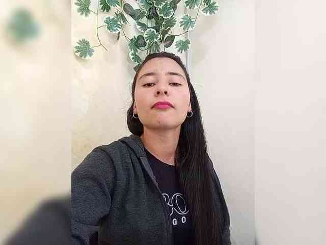 Marcela-5 webcam