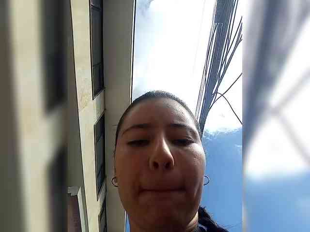 Marcela-5 webcam