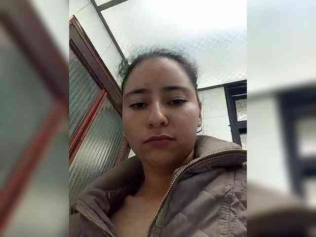 Marcela-5 webcam