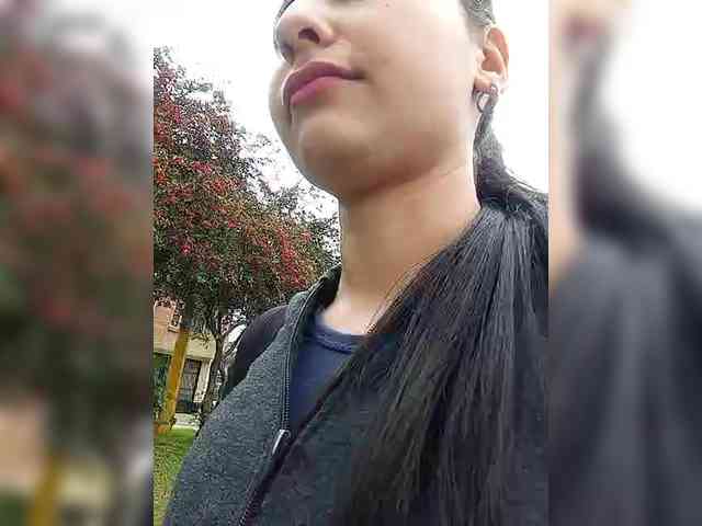 Marcela-5 webcam