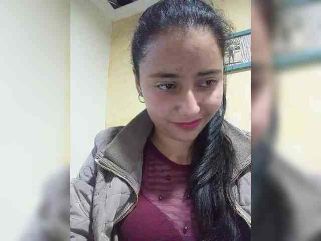 Marcela-5 webcam