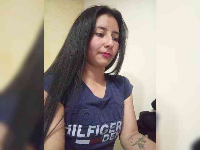 Marcela-5 webcam