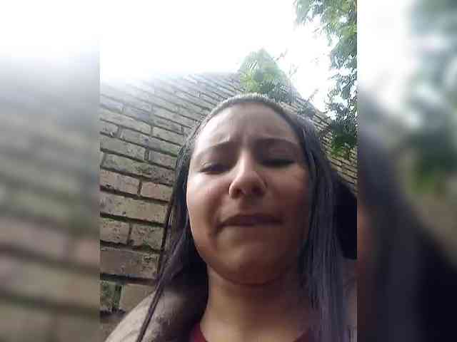 Marcela-5 webcam