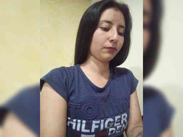 Marcela-5 webcam