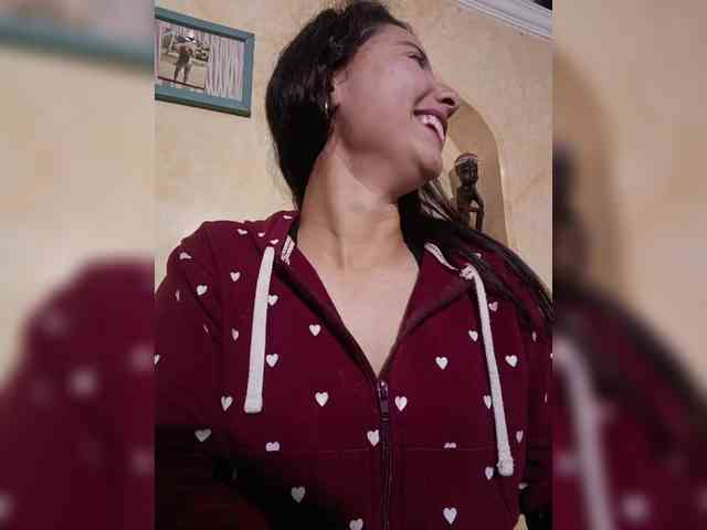 Marcela-5 webcam