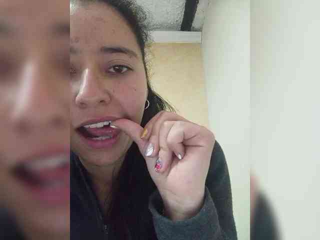 Marcela-5 webcam