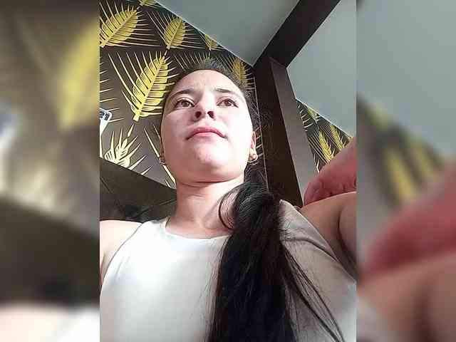 Marcela-5 webcam