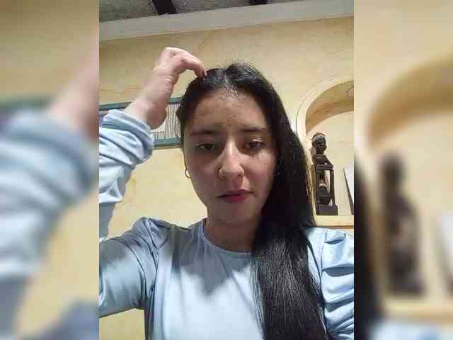 Marcela-5 webcam