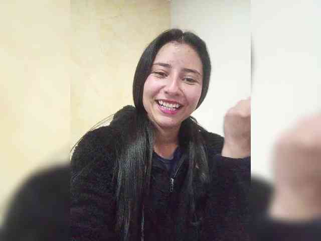 Marcela-5 webcam