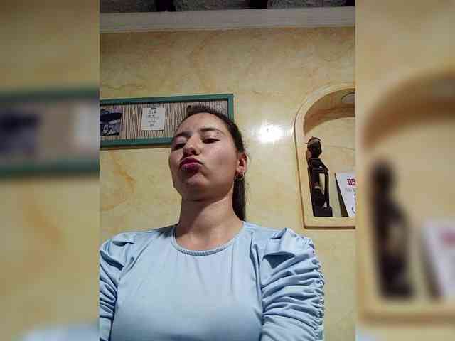 Marcela-5 webcam