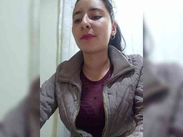 Marcela-5 webcam