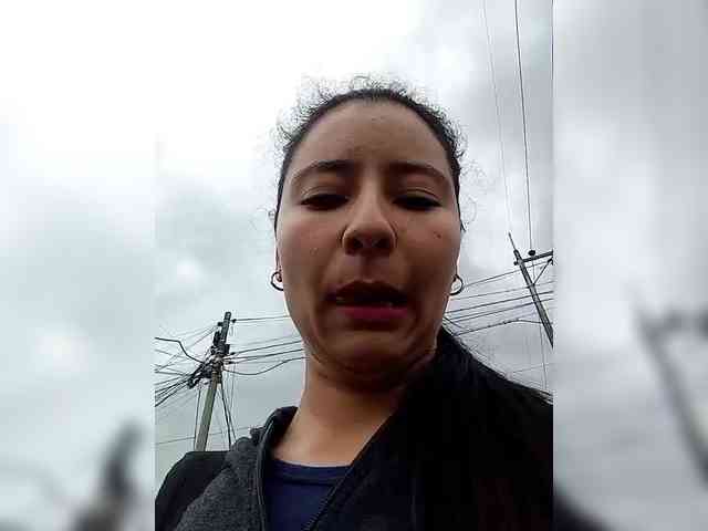 Marcela-5 webcam