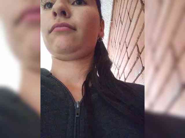 Marcela-5 webcam