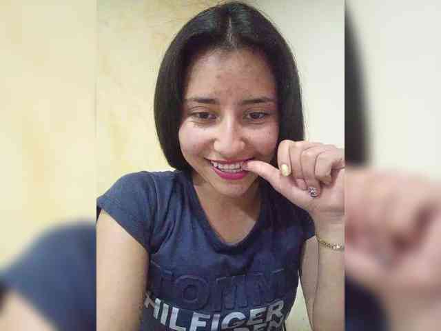 Marcela-5 webcam