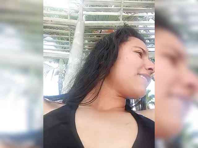 Marcela-5 webcam
