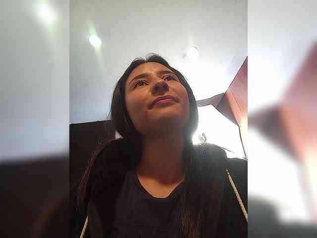 Marcela-5 webcam