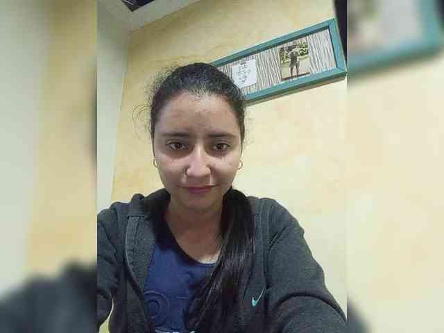 Marcela-5 webcam