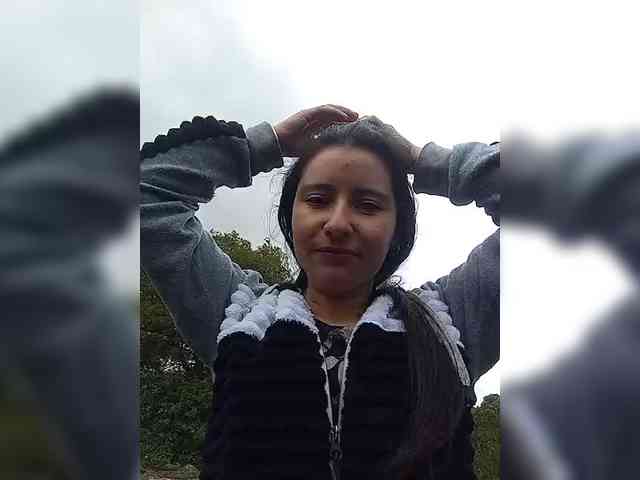 Marcela-5 webcam