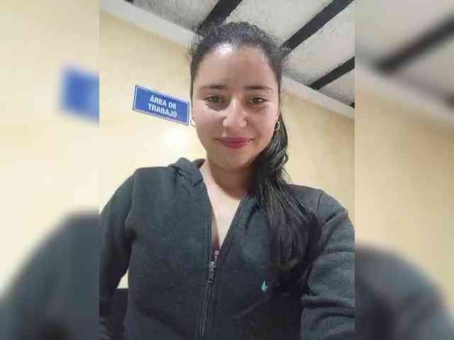 Marcela-5 webcam