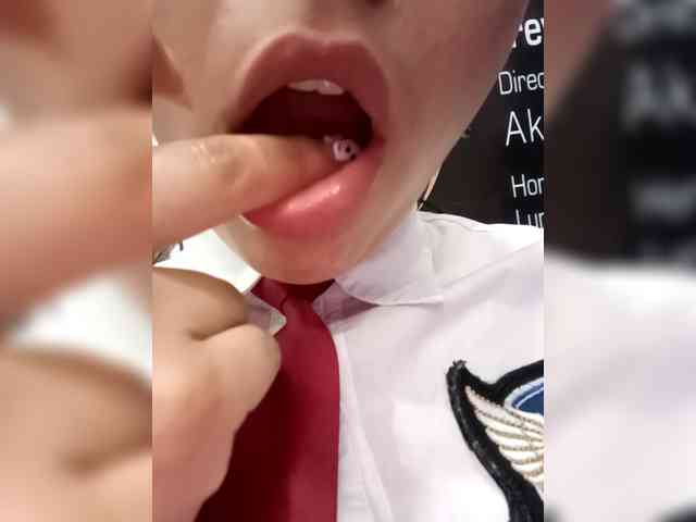 Marce_office29 webcam