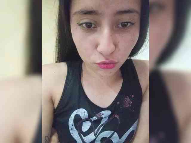 Marcela-5 webcam