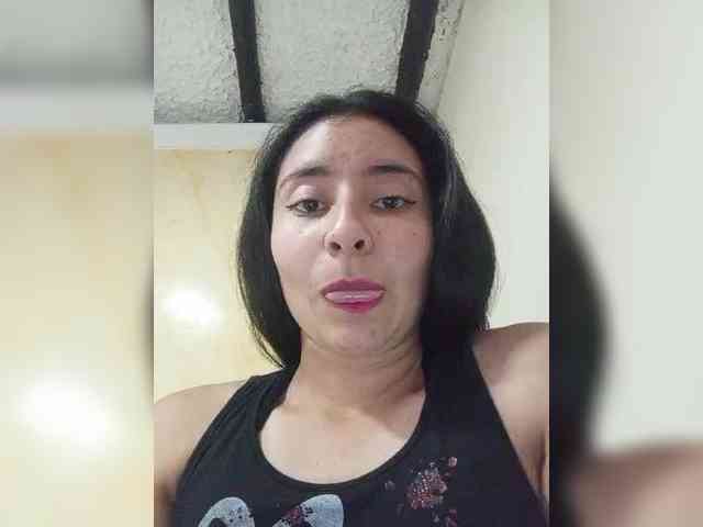 Marcela-5 webcam