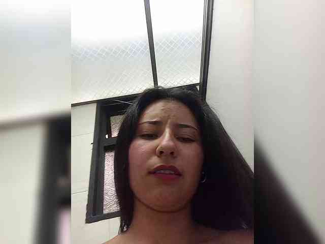 Marcela-5 webcam