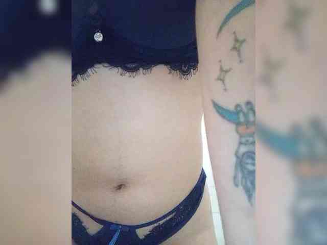 Marcela-5 webcam