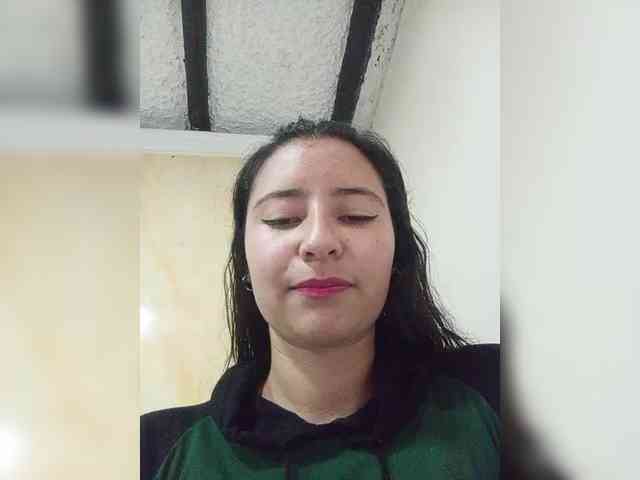Marcela-5 webcam