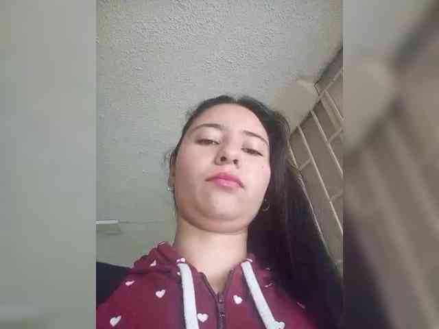 Marcela-5 webcam
