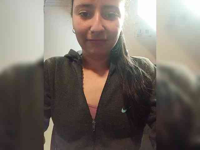 Marcela-5 webcam