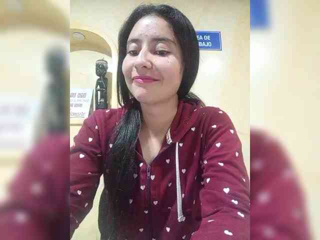Marcela-5 webcam