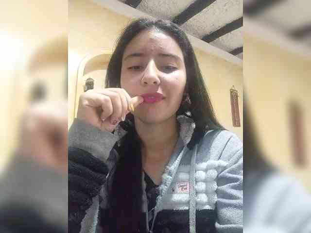 Marcela-5 webcam