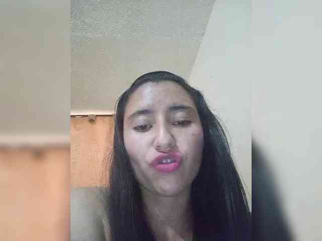 Marcela-5 webcam